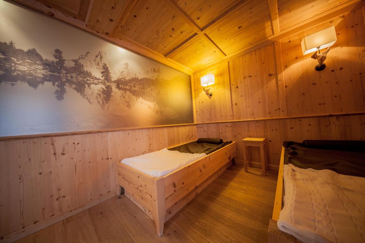 Villa Flora Mountain Lodges San Cassiano  Exterior photo